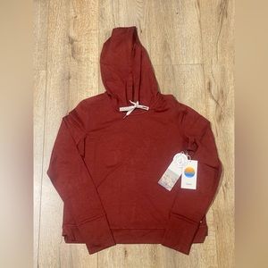 NWT Vuori Halo Essential Hoodie Women XS MSRP $96 Orange Currant Heather
